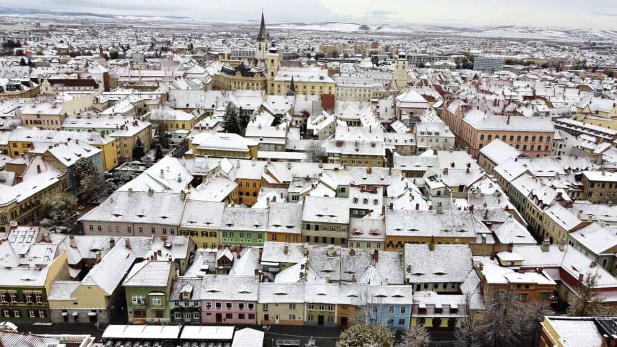 Cum va fi vremea de Crăciun și de Revelion. Prognoza meteo pentru luna decembrie