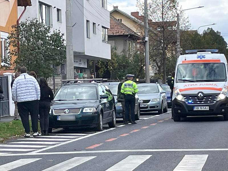 Biciclist rănit după ce un șofer i-a deschis ușa direct în față pe Ștefan cel Mare (foto)