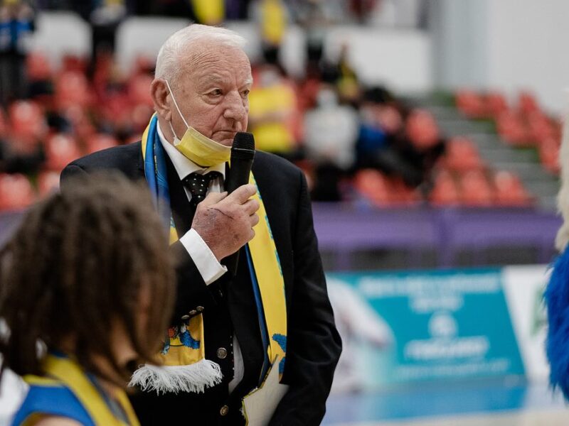 Doliu în baschetul sibian. A murit Flaviu Stoica, fondatorul echipei CSU Sibiu