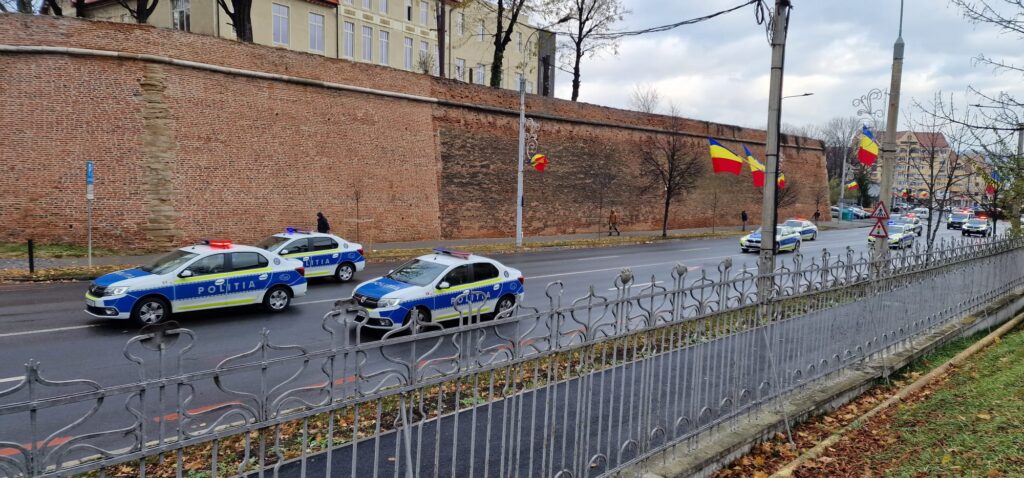 repetițiile pentru parada de 1 decembrie au “paralizat” sibiul. trafic dat peste cap și blocaje în zona centrală (video foto)