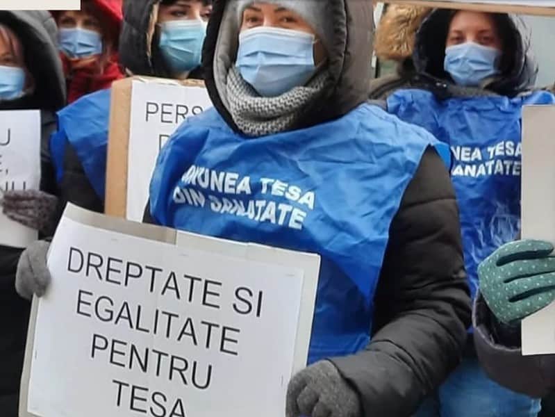 protest spontan în spitalele din sibiu. personalul nemedical amenință că va bloca acordarea salariilor înainte de crăciun 