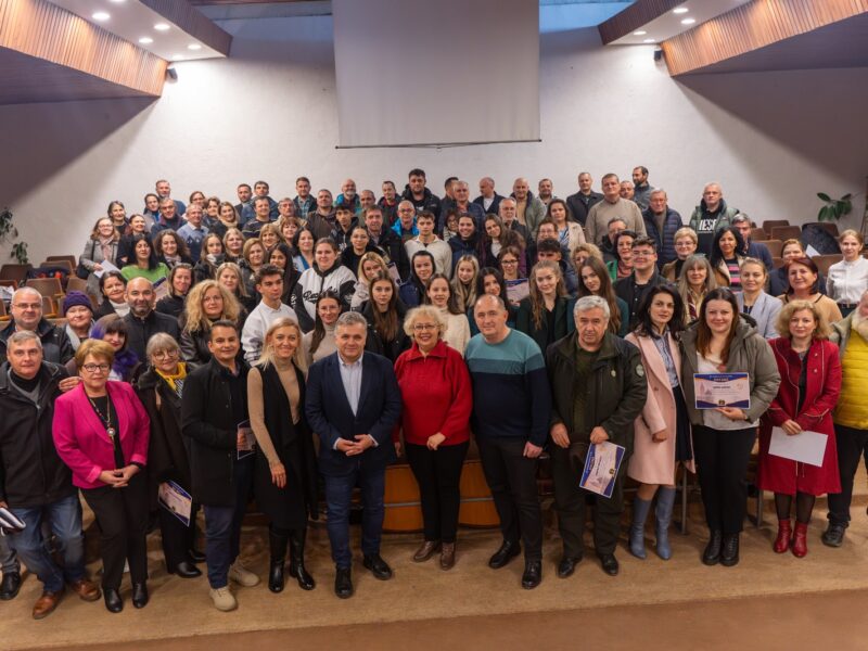 voluntarii medieșeni premiați la primăria mediaș (foto)