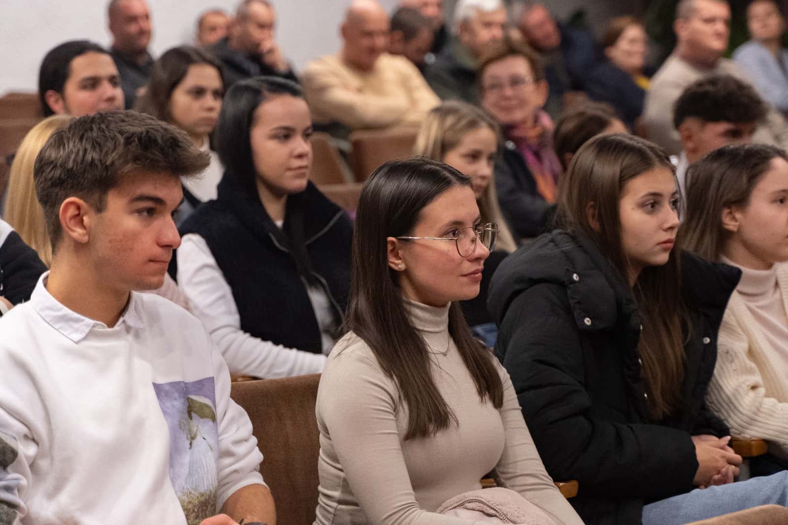 voluntarii medieșeni premiați la primăria mediaș (foto)