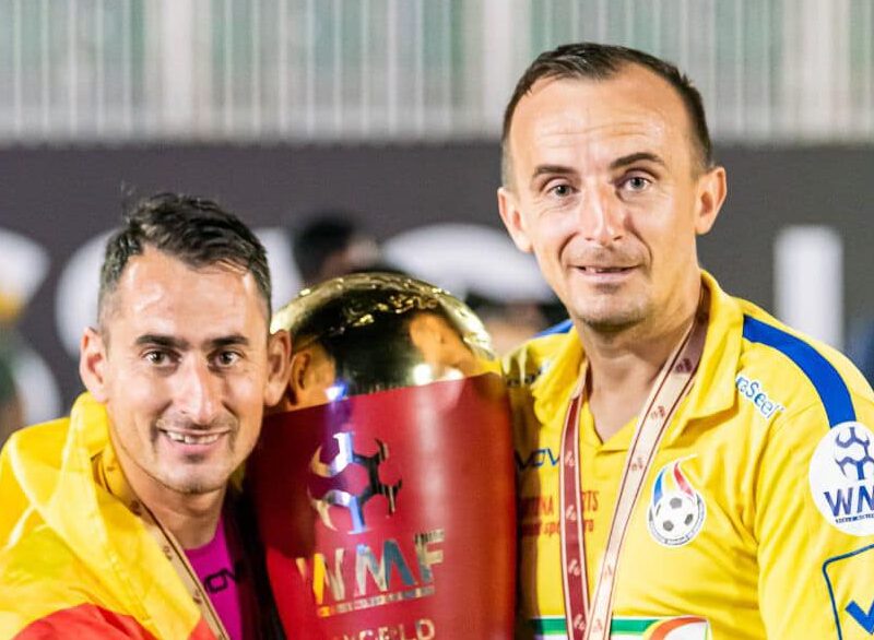 sibienii, campioni mondiali la minifotbal. mircea este gestionar la un depozit de medicamente, iar ionuț este agent de vânzări