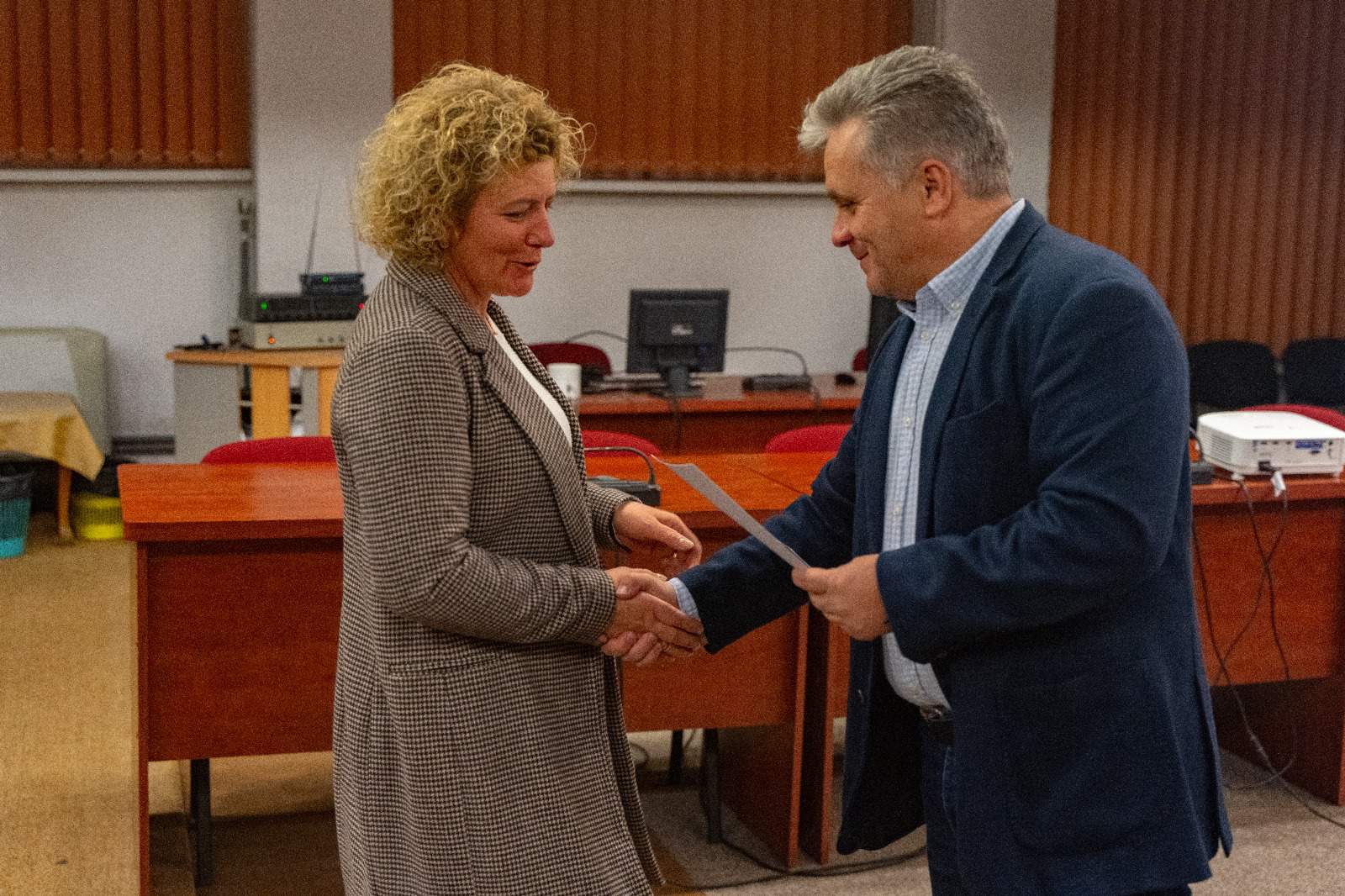 voluntarii medieșeni premiați la primăria mediaș (foto)