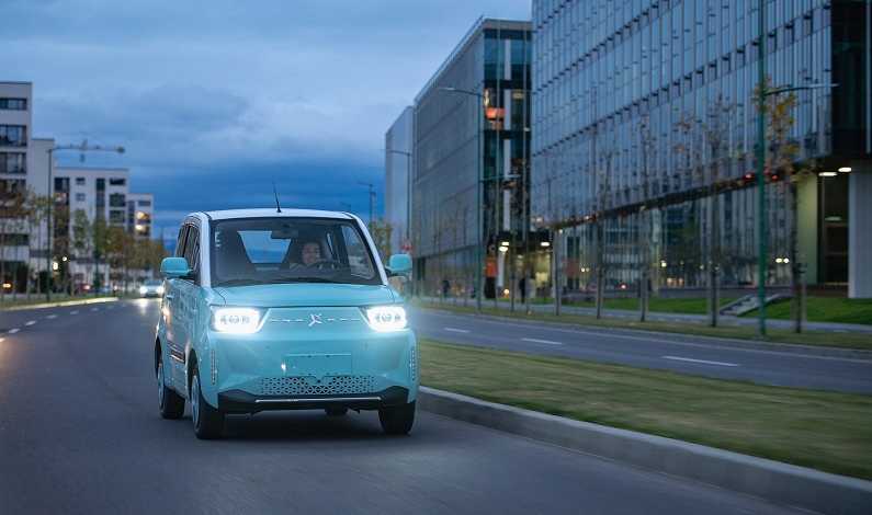 o companie românească intră pe piața auto și lansează o mașină electrică