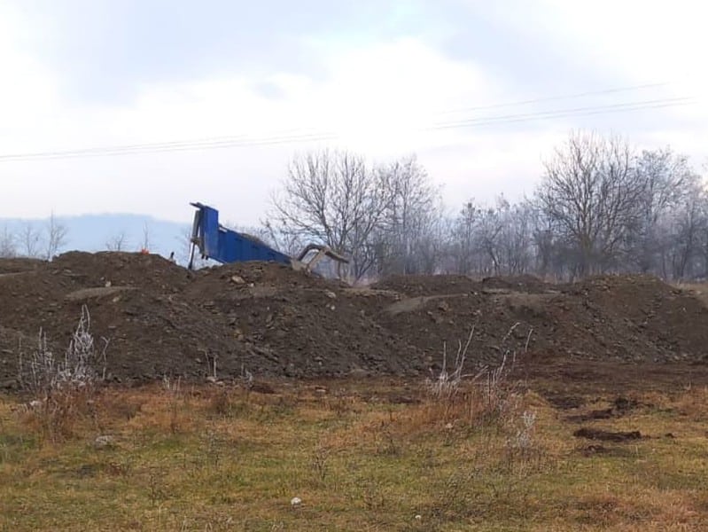 exploatarea balastului de pe râul din porumbacu de jos, motiv de îngrijorare pentru localnici. primar: „este autorizată”