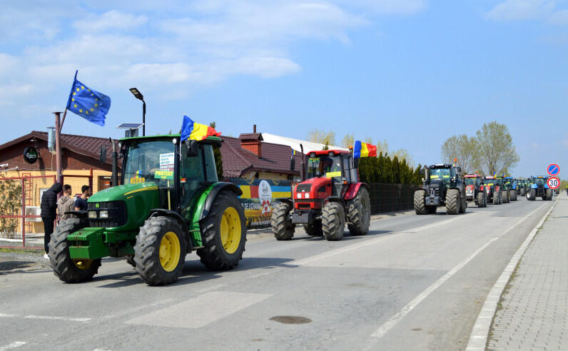 senatul elimină obligativitatea permisului de conducere pentru tractoare agricole și forestiere