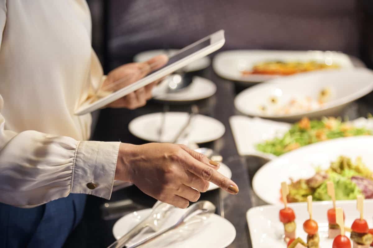 Amenzi de peste 50.000 de lei, date de ISU, mai multor restaurante din Sibiu, înainte de Revelion