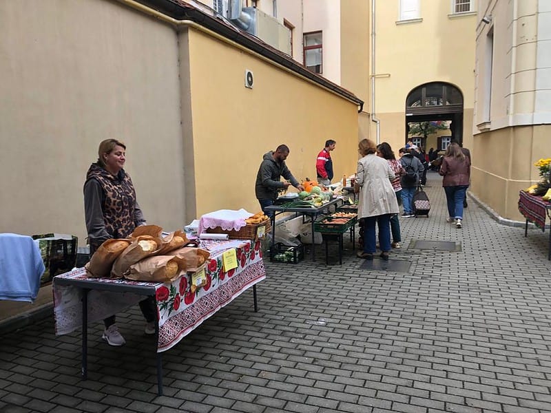 piața volantă de la consiliul județean. producătorii care vă așteaptă vineri, 1 martie