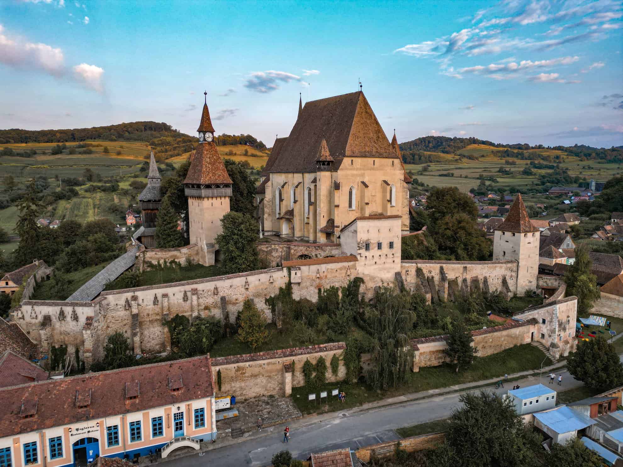 ușa bisericii fortificate din biertan, o bijuterie medievală care a uimit lumea (foto)