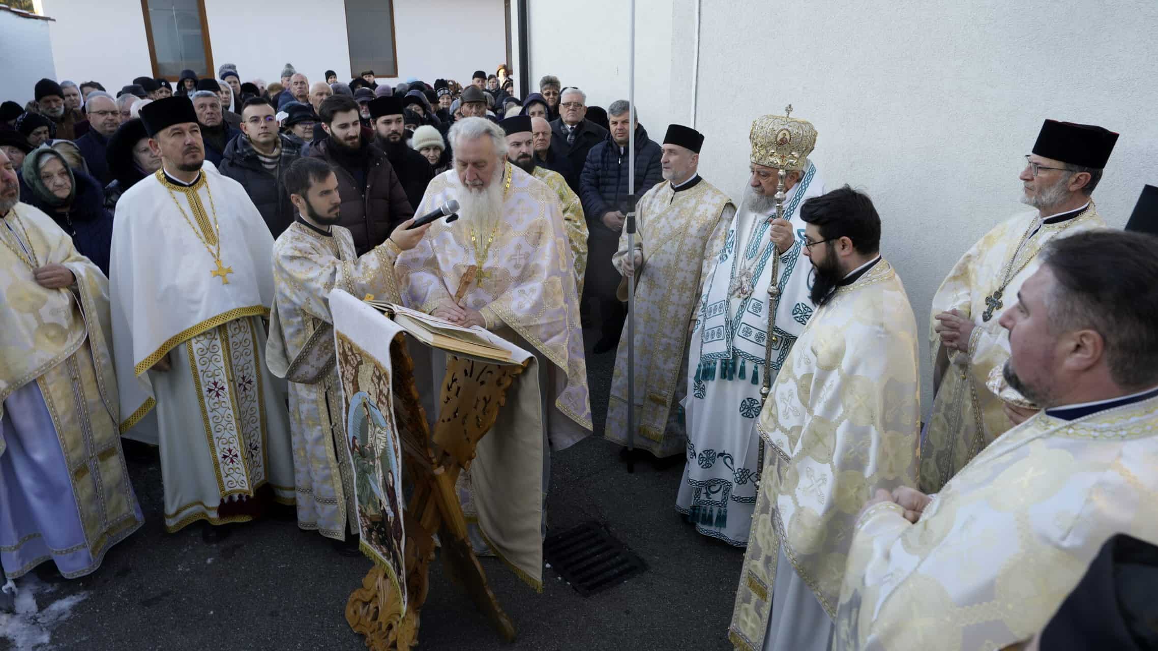 biserica „sfântul antonie cel mare” din cartierul hipodrom, resfințită după o serie de lucrări de renovare