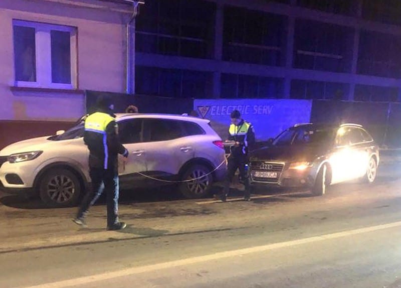 accident pe bulevardul coposu. un șofer neatent a tamponat o mașină din fața sa