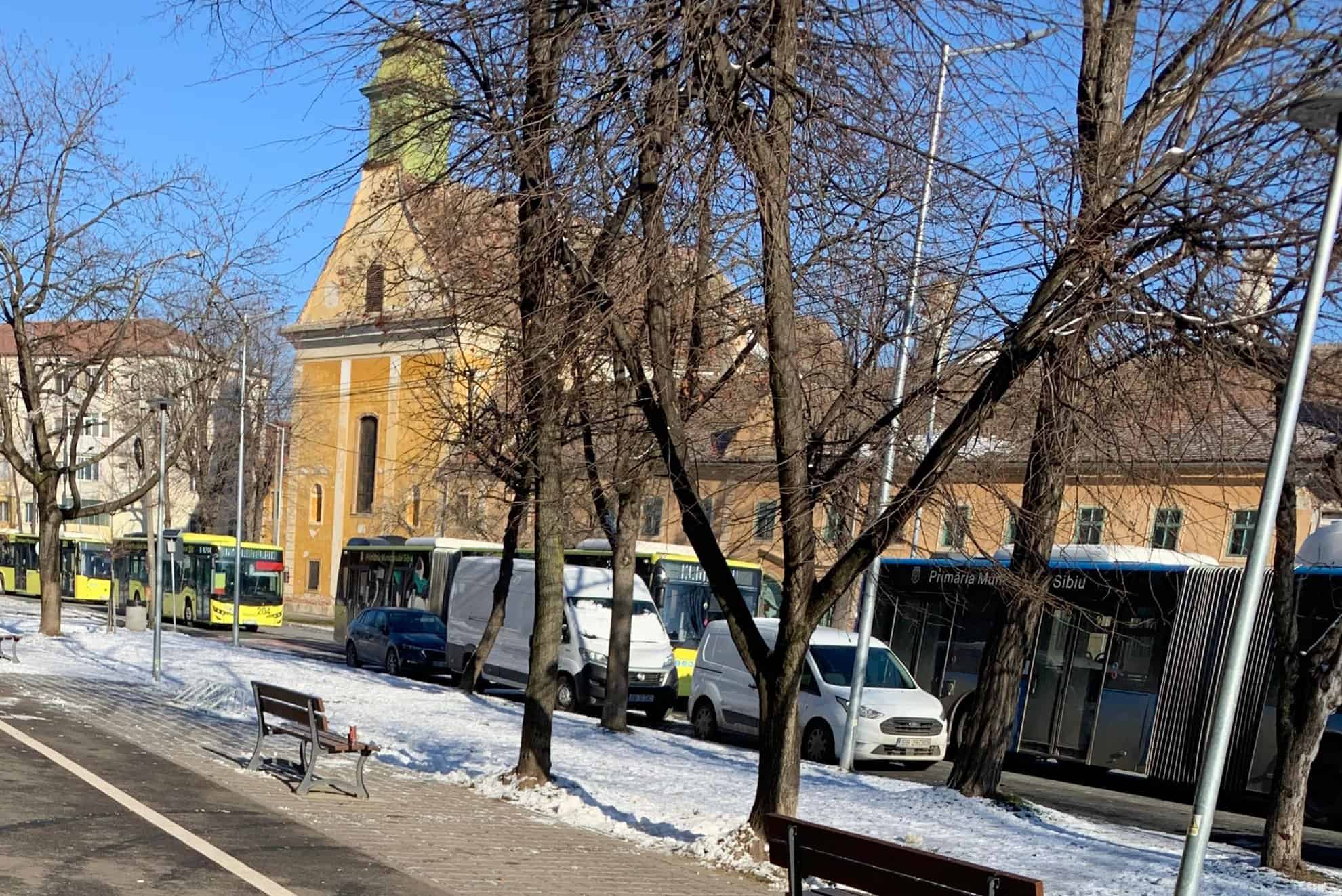 Accident cu un rănit pe strada Gladiolelor. Un șofer din Galați nu a dat prioritate unei mașini condusă de un sibian