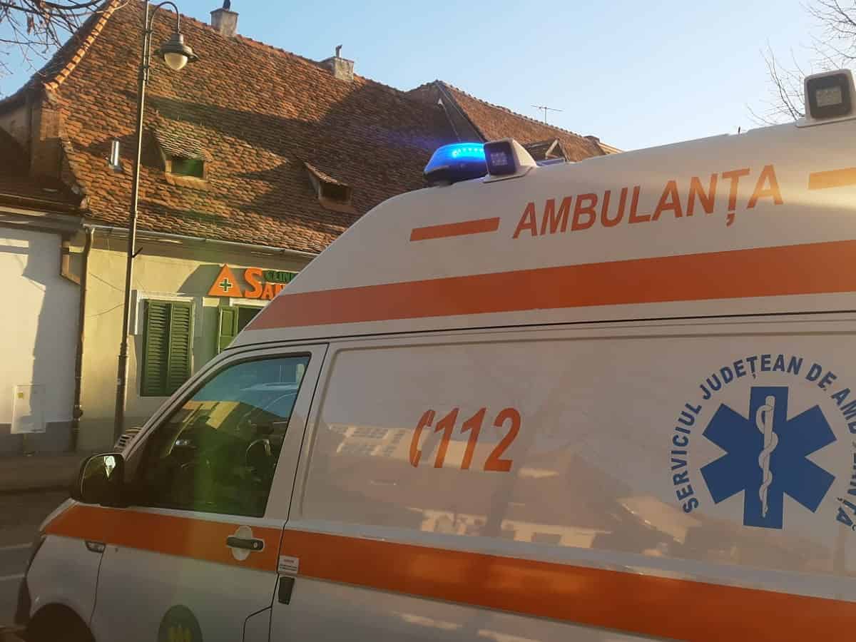 Sibian găsit inconștient pe strada Cibinului de jandarmi, care i-au dat primul ajutor până la sosirea medicilor