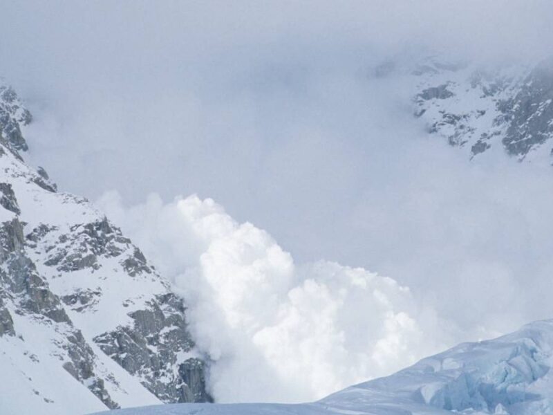 risc mare de avalanșă în munții făgăraș