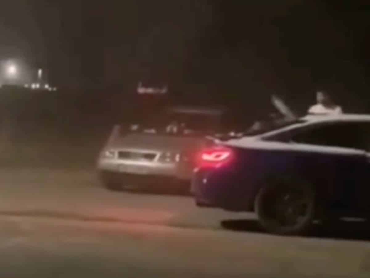 Drifturi încheiate cu o bătaie în zona Troiței din Șelimbăr. Poliția îi caută pe cei implicați (video) 