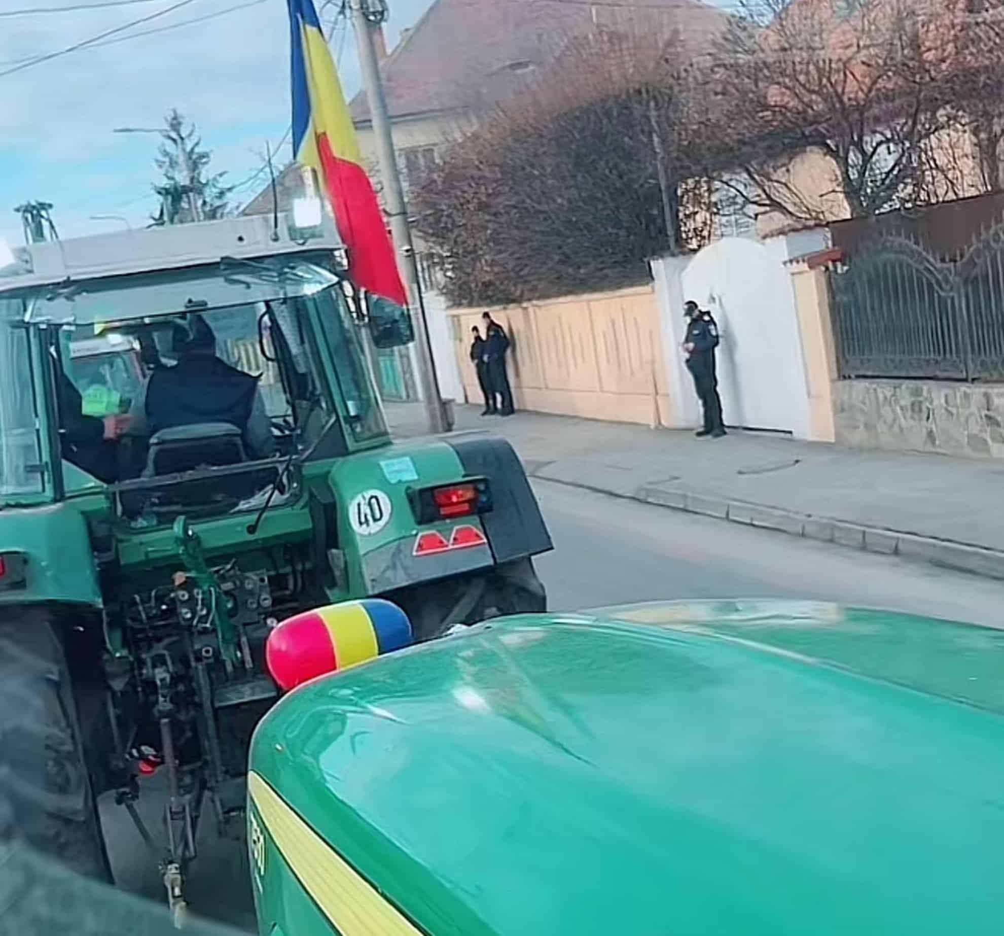 Protestul fermierilor și transportatorilor la Sibiu. Se îndreaptă către ieșirea din municipiu (live text, foto, video)