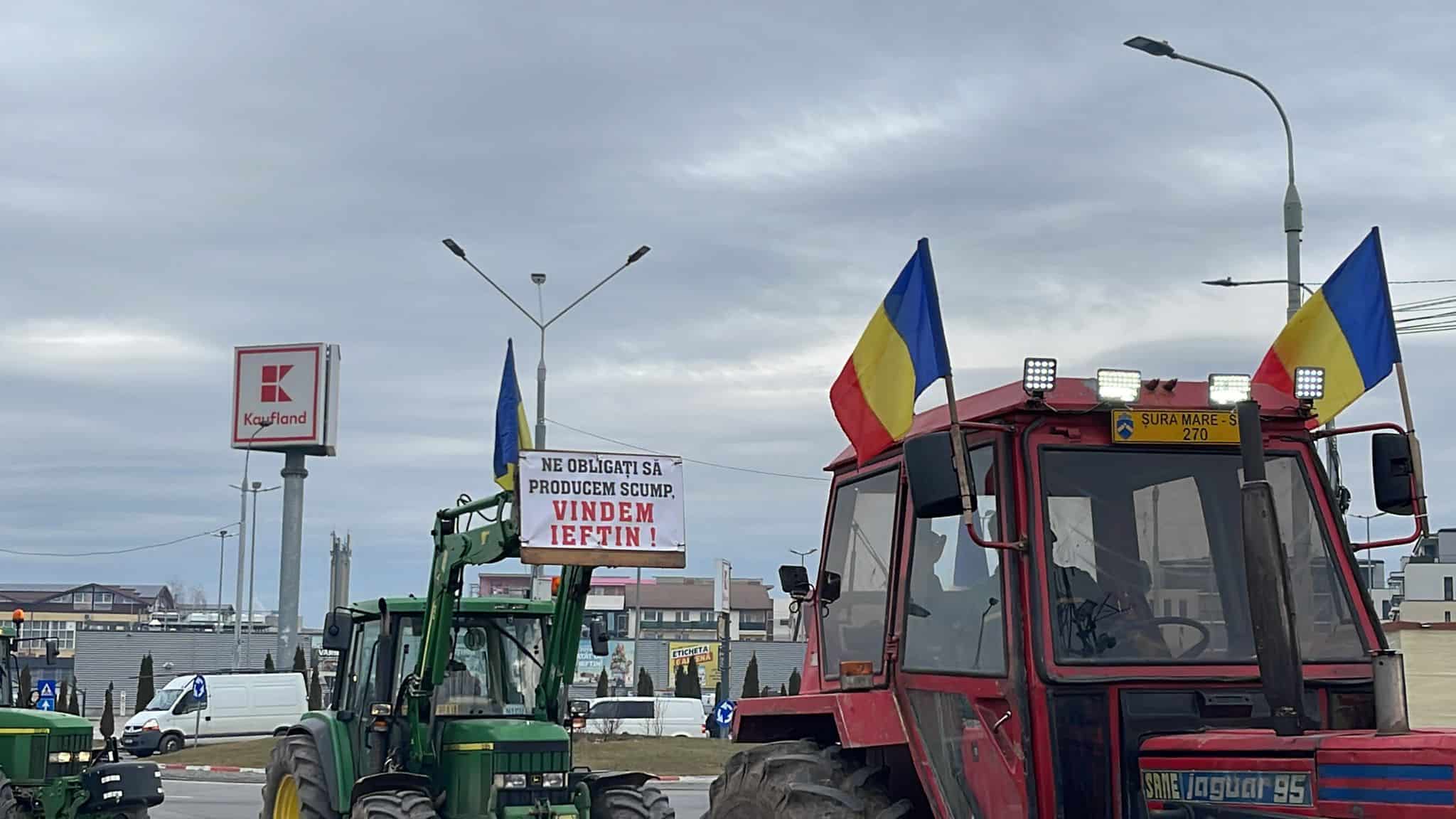 Protestul fermierilor și transportatorilor la Sibiu. Se îndreaptă către ieșirea din municipiu (live text, foto, video)