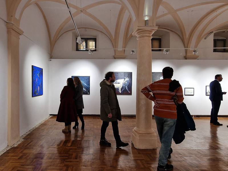 „jocuri de putere”, prima expoziție din 2024 la muzeul brukenthal. chituță: „cultura este unul din punctele puternice la sibiu” (foto, video)