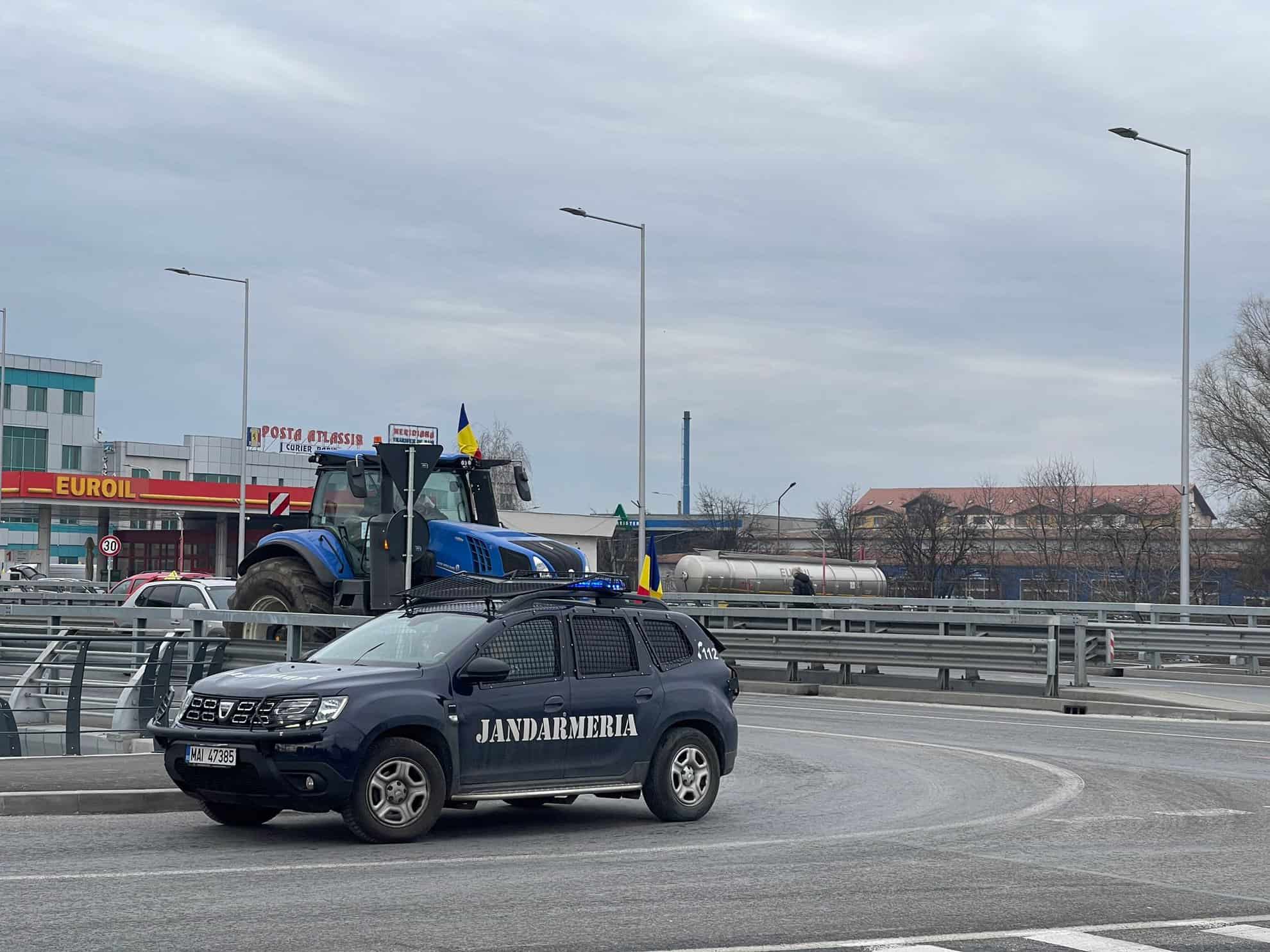 Protestul fermierilor și transportatorilor la Sibiu. Se îndreaptă către ieșirea din municipiu (live text, foto, video)