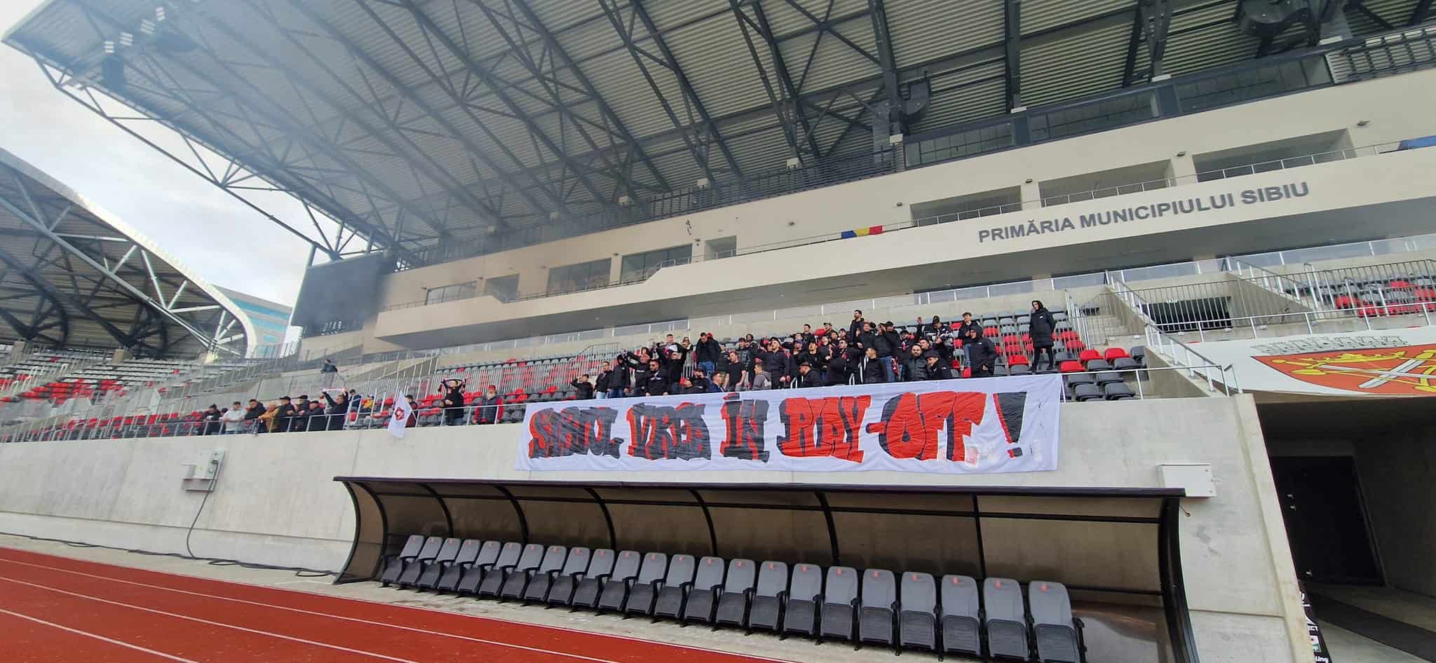 galeria lui fc hermannstadt a mers la stadion să încurajeze jucătorii de înaintea meciului cu petrolul (video foto)