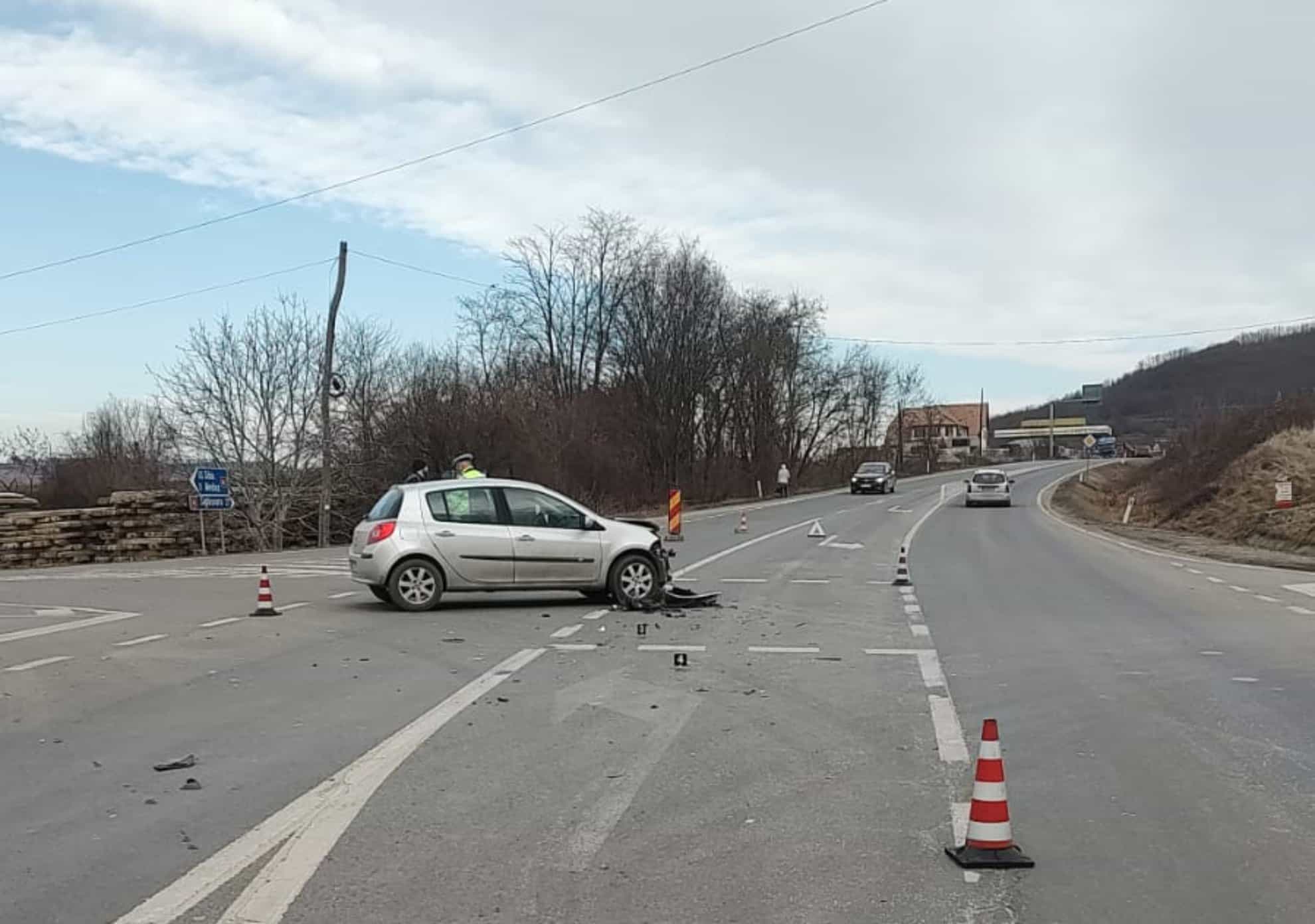 Accident pe DN14 la Ațel din cauza unui șofer care a intrat în intersecție fără sa dea prioritate