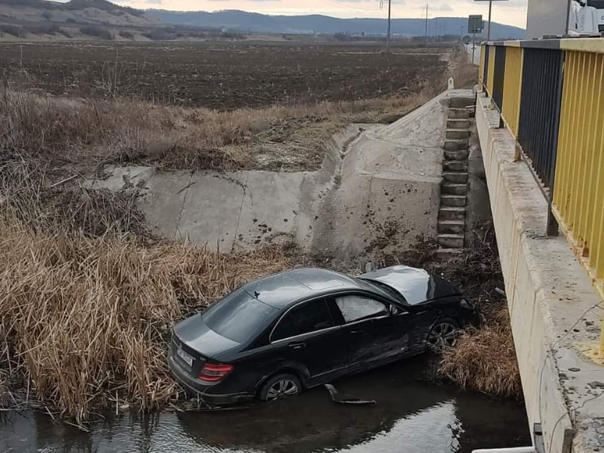 Accident pe DN14 la Ațel din cauza unui șofer care a intrat în intersecție fără sa dea prioritate