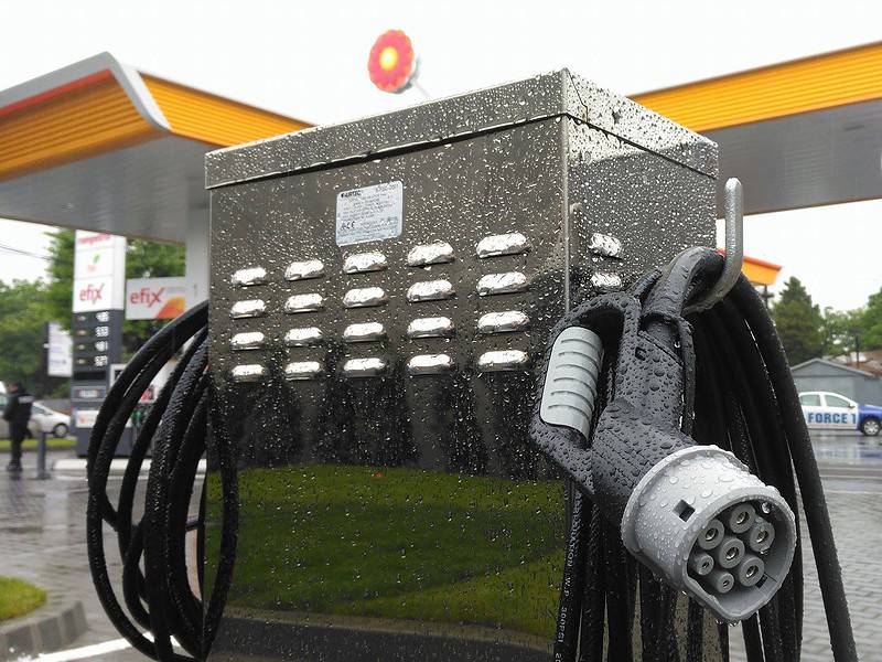 stație de încărcare electrică pe autostrada a1 la cristian printr-un proiect pe fonduri europene al rompetrol