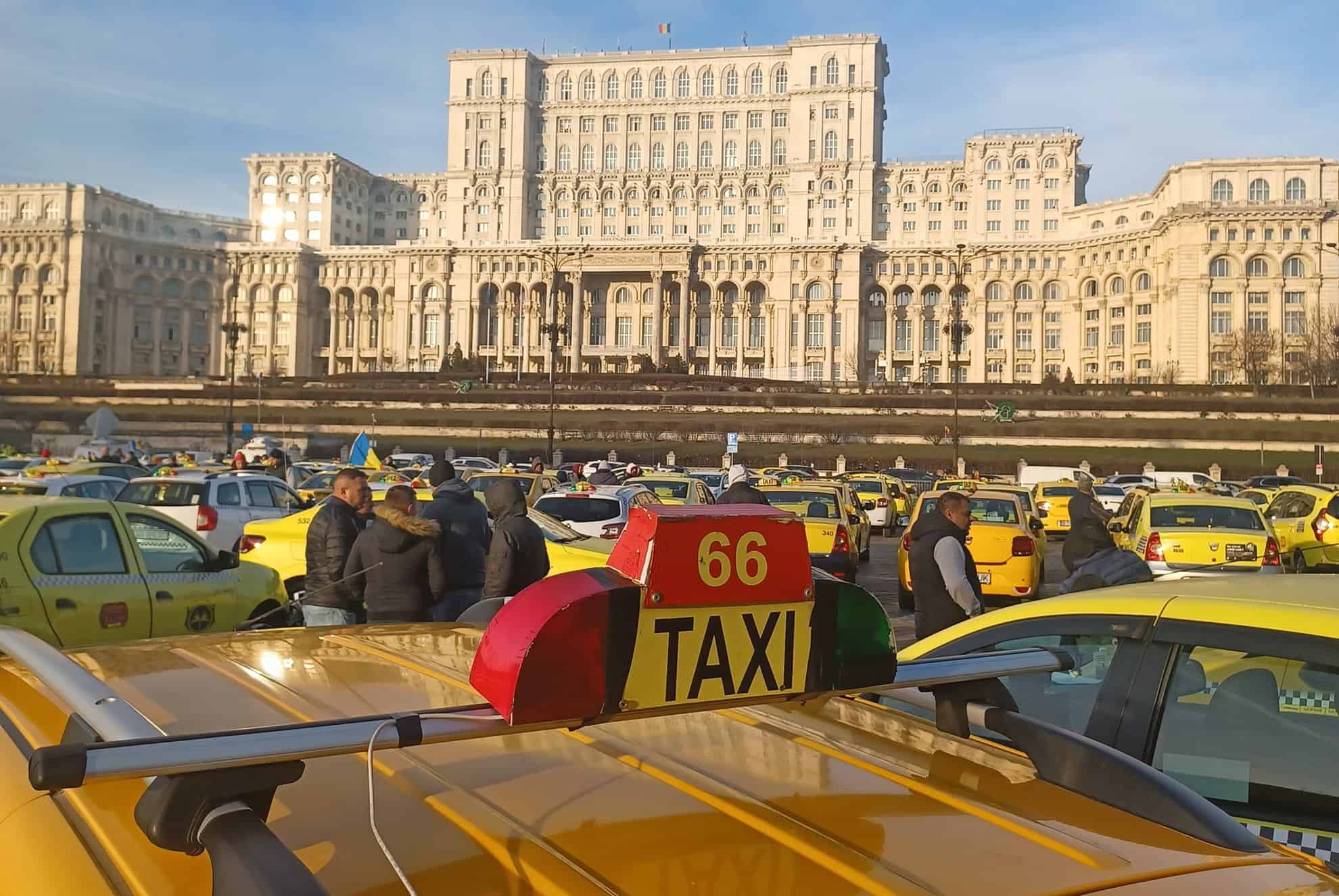 zeci de taximetriști din sibiu participă la protestul din bucurești. sibian: „ne dorim îmbunătățirea activității de taximetrie” (foto)