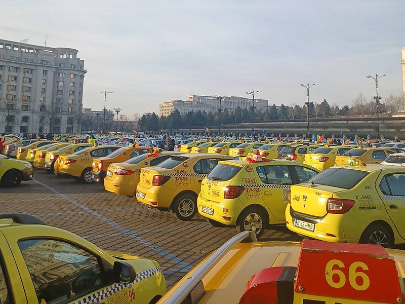 taximetriștii sibieni merg la bucurești să protesteze. șofer: „clasa politică nu s-a ținut de cuvânt”