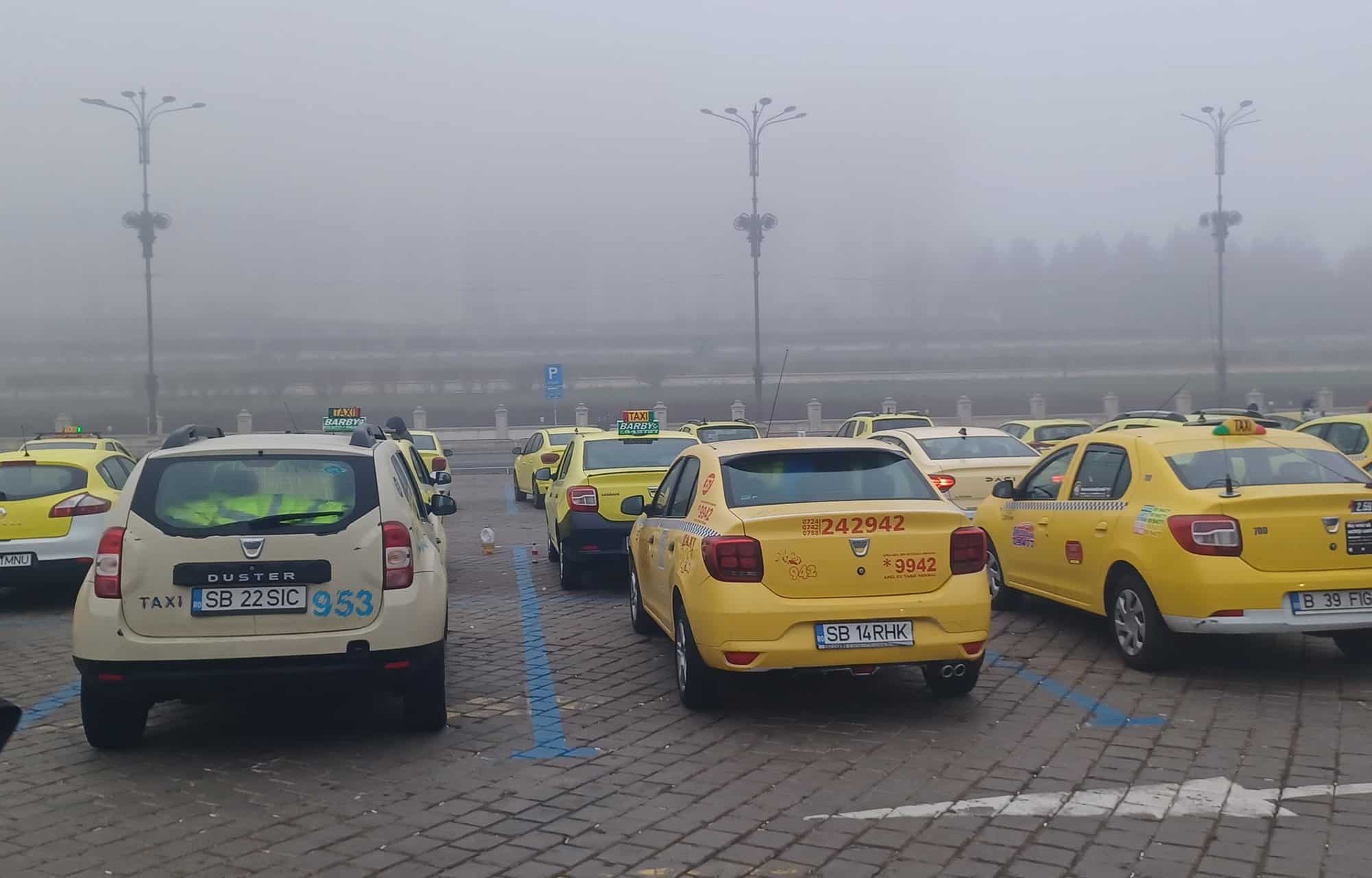 Taximetriștii au protestat pentru a treia zi consecutiv la București. Șofer: „Ne gândim să organizăm un protest și la Sibiu” (foto)