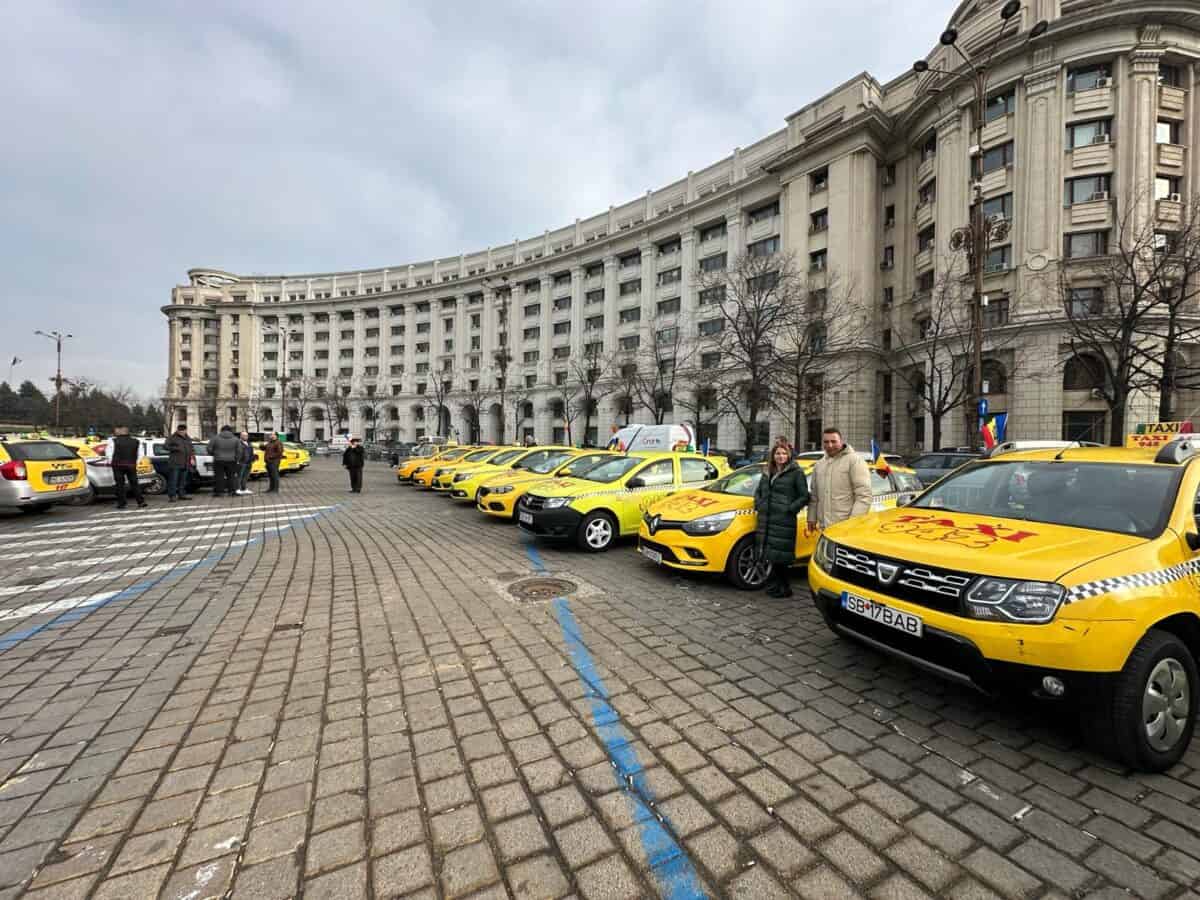 peste 50 de taximetriști sibieni participă la protestul din bucurești. „dacă este cazul, va ține și trei zile” (foto)