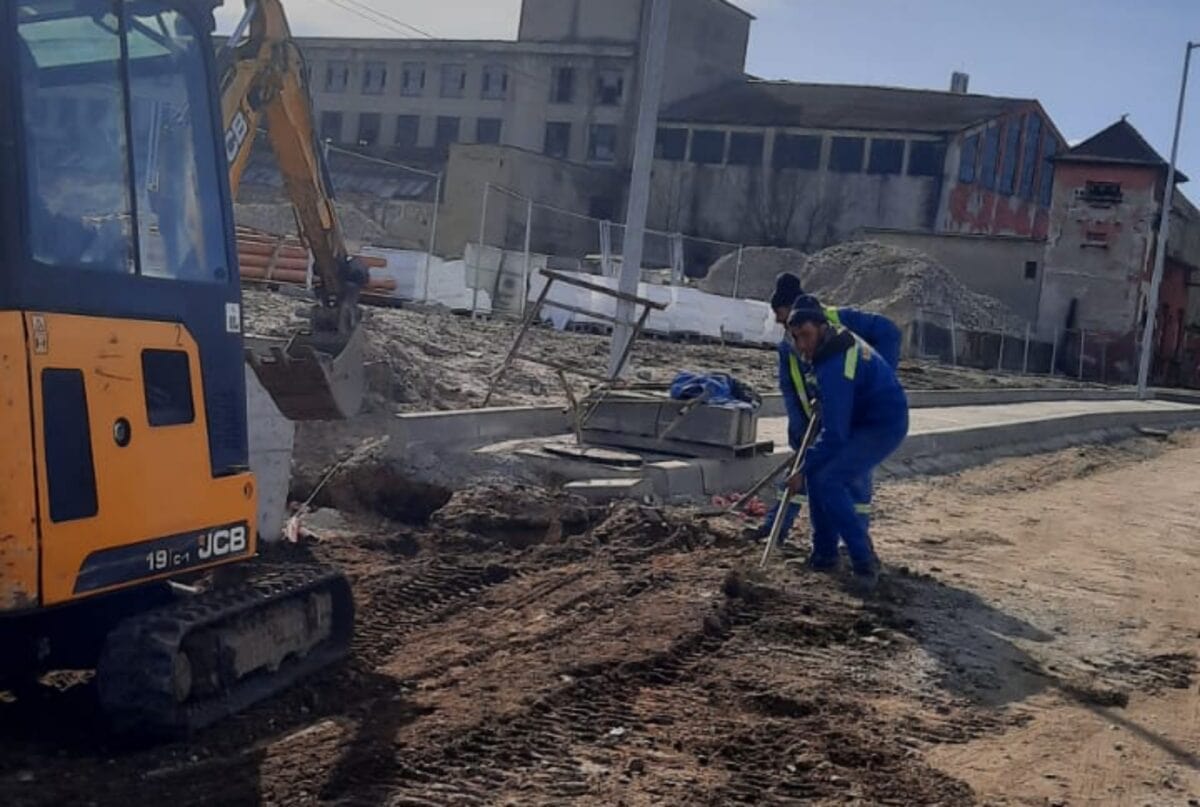 s-au reluat lucrările pe strada viitorului. când vor fi gata (foto)