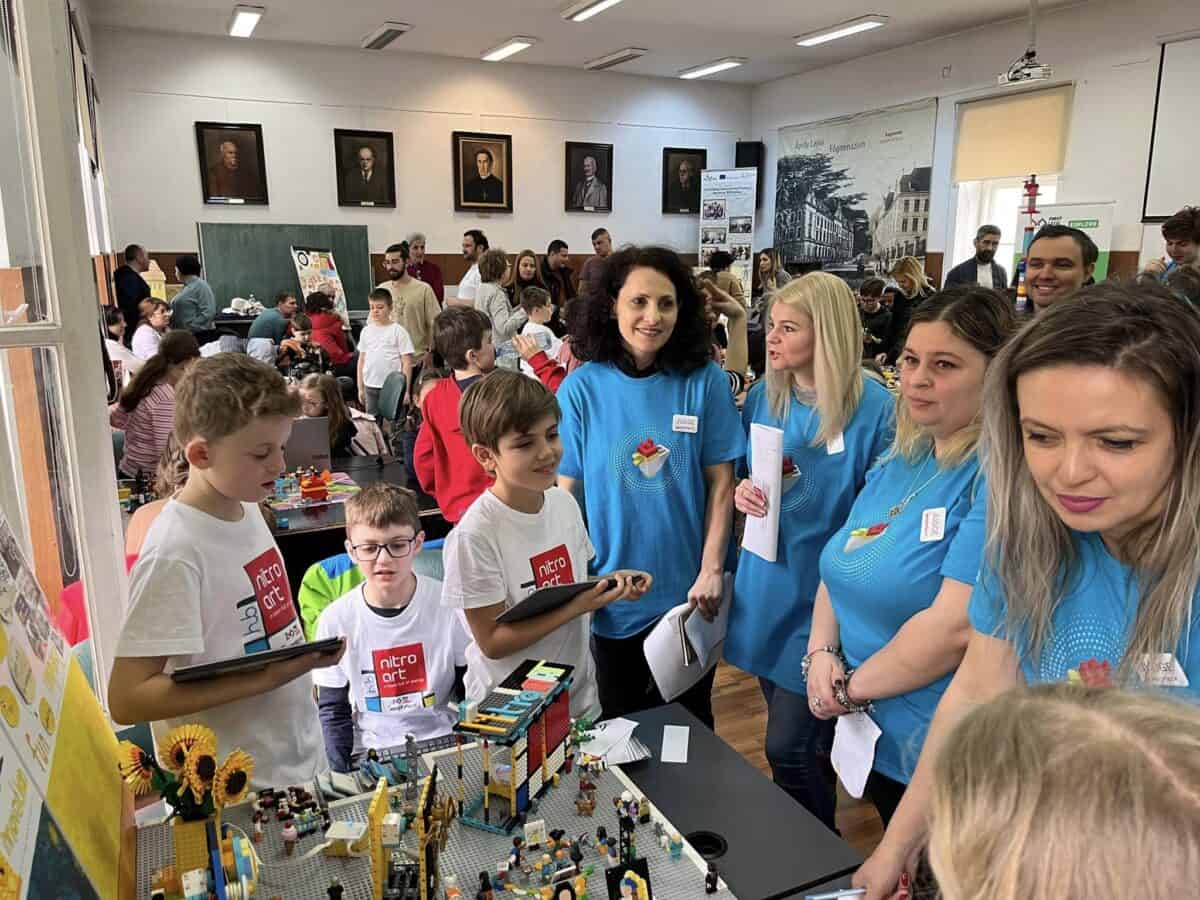 Echipa de robotică Nitro One din Sibiu a câștigat premiul Soluția Provocării