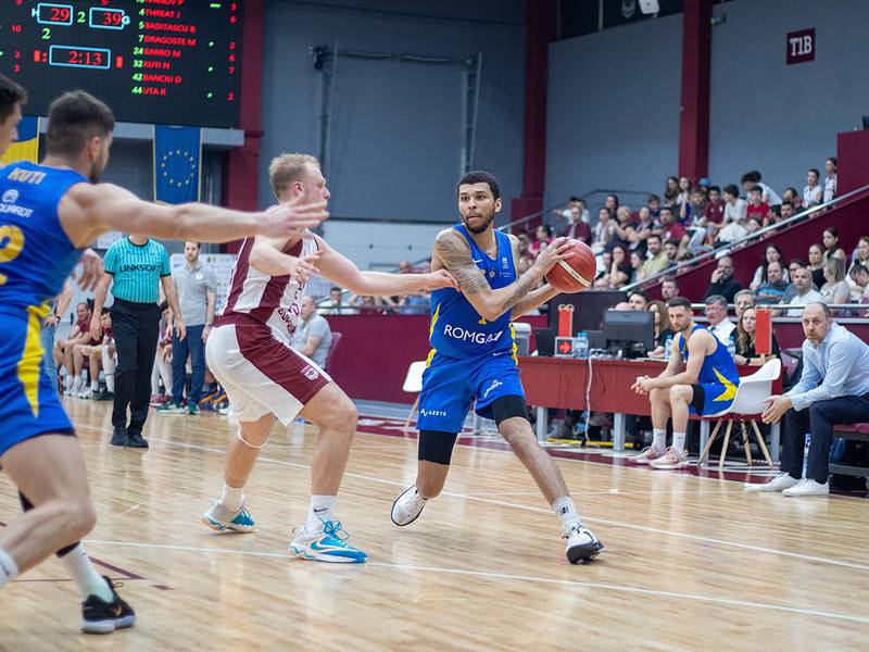 CSU pierde la Rapid, după ce a condus cu 16 puncte. Sibiul joacă în play-off cu Voluntari sau Argeș