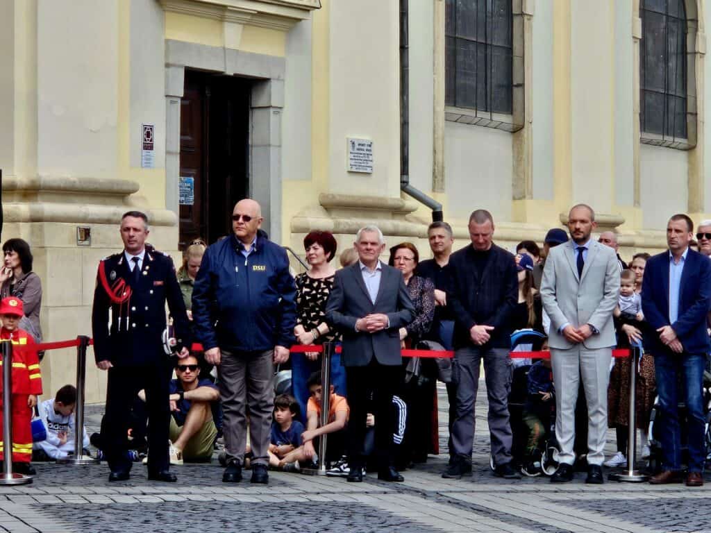 reacție ultra rapidă în situații critice la sibiu: isu a prezentat motocicletele de intervenție smurd