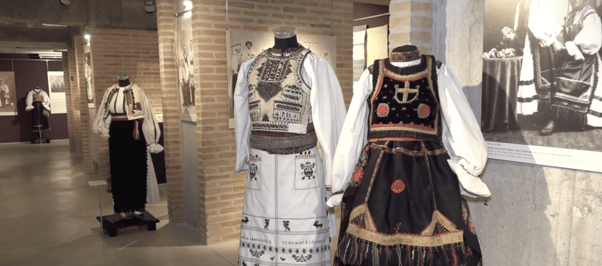 costume populare din colecția muzeului astra sibiu, expuse în premieră la madrid (video)