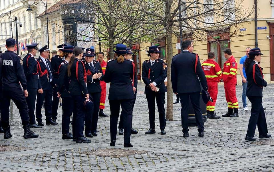 reacție ultra rapidă în situații critice la sibiu: isu a prezentat motocicletele de intervenție smurd