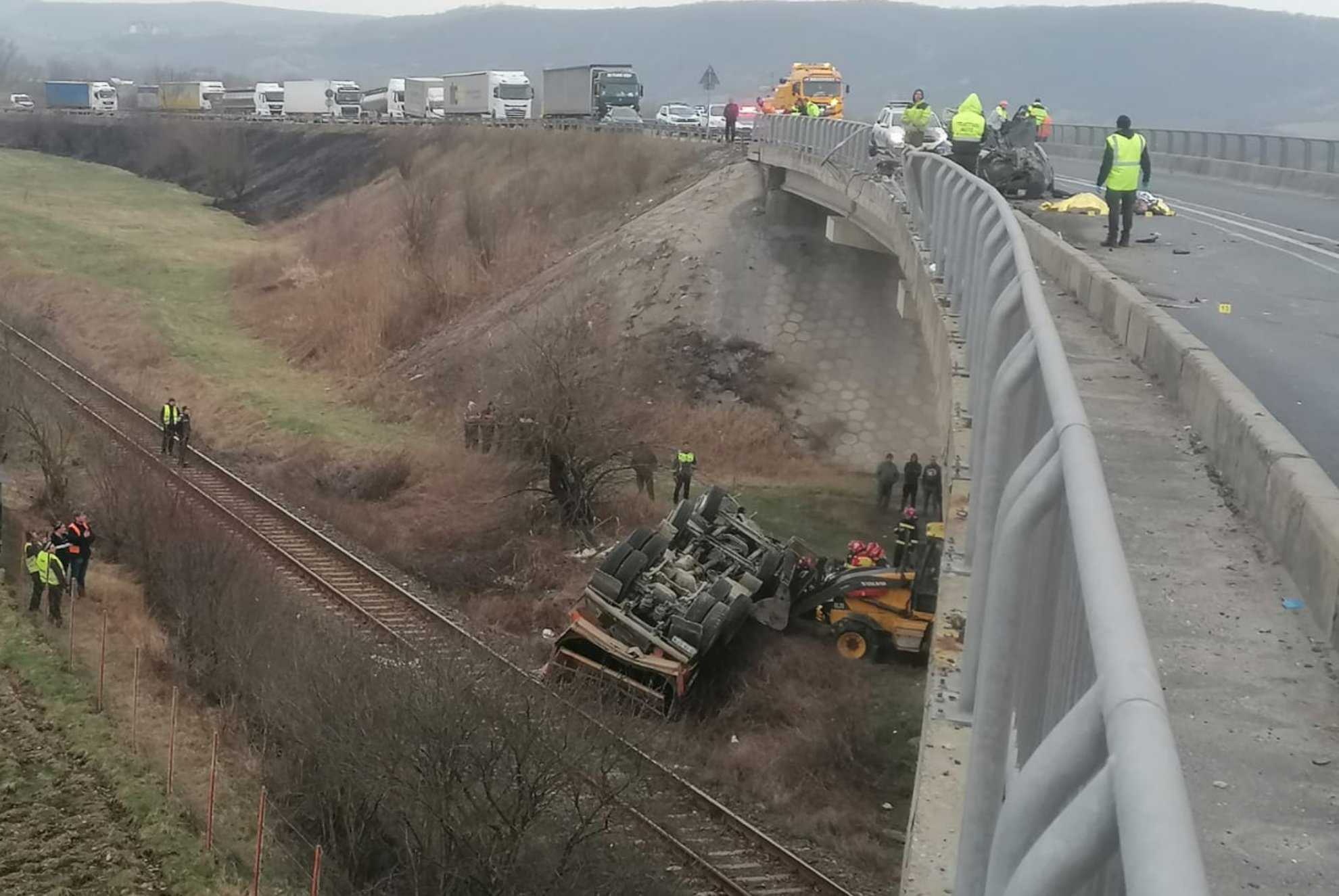 Imagini de la accidentul mortal de pe Centura Avrigului. Trei oameni și-au pierdut viața (video)