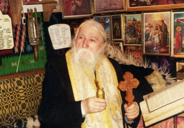 Anul Centenar al Patriarhiei Române deschide calea spre canonizarea pentru 15 duhovnici, inclusiv a părintelul Cleopa