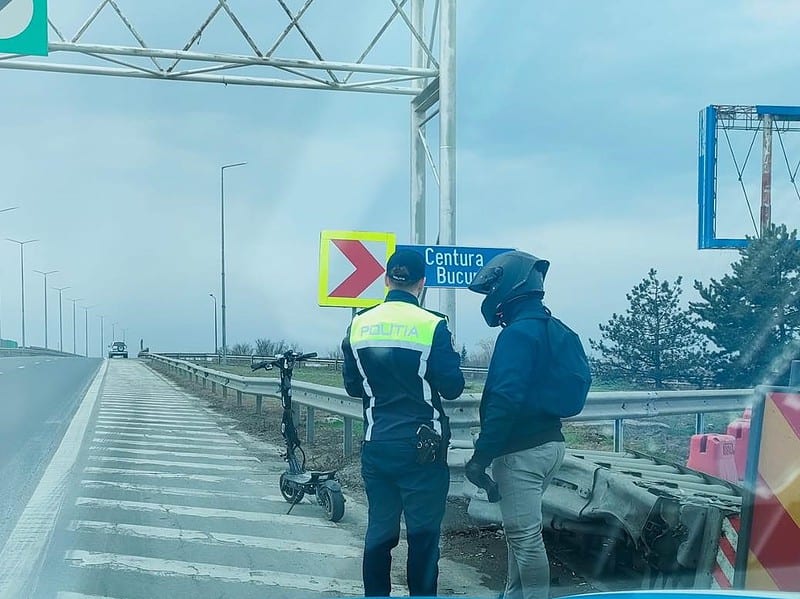 tânăr prins că mergea cu trotineta pe autostrada soarelui