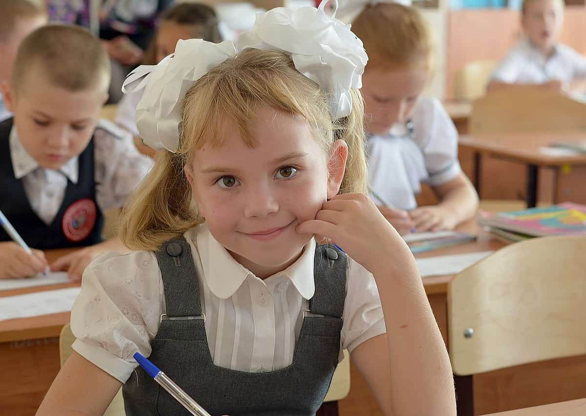 au început înscrierile pentru clasele pregătitoare la șelimbăr. peste 200 de locuri puse la dispoziție