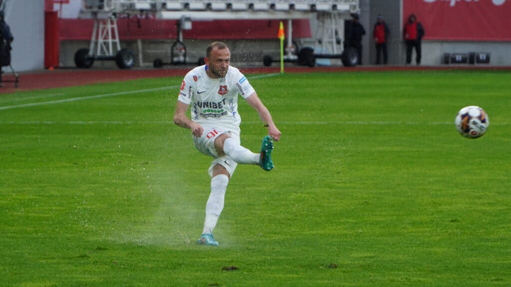 fc hermannstadt câștigă cu petrolul ploiești. sibiul e pe locul 1 în play-out (foto video)