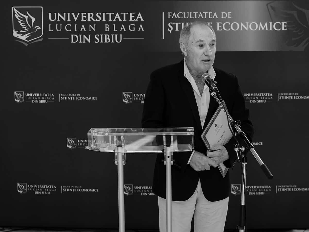 a murit profesorul universitar nicolae petria de la facultatea de științe economice din sibiu