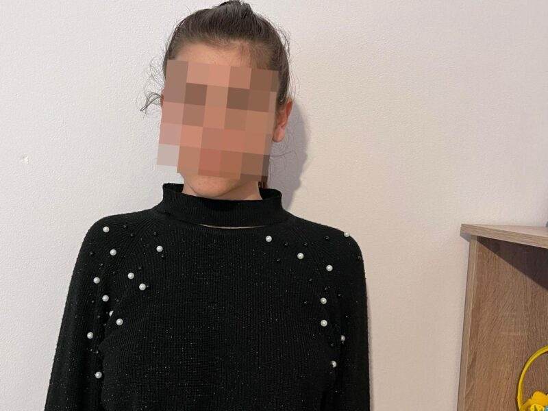 adolescentă de 15 ani bătută de niște cerșetoare în centrul sibiului. ”una a scos cuțitul și a vrut să o omoare”