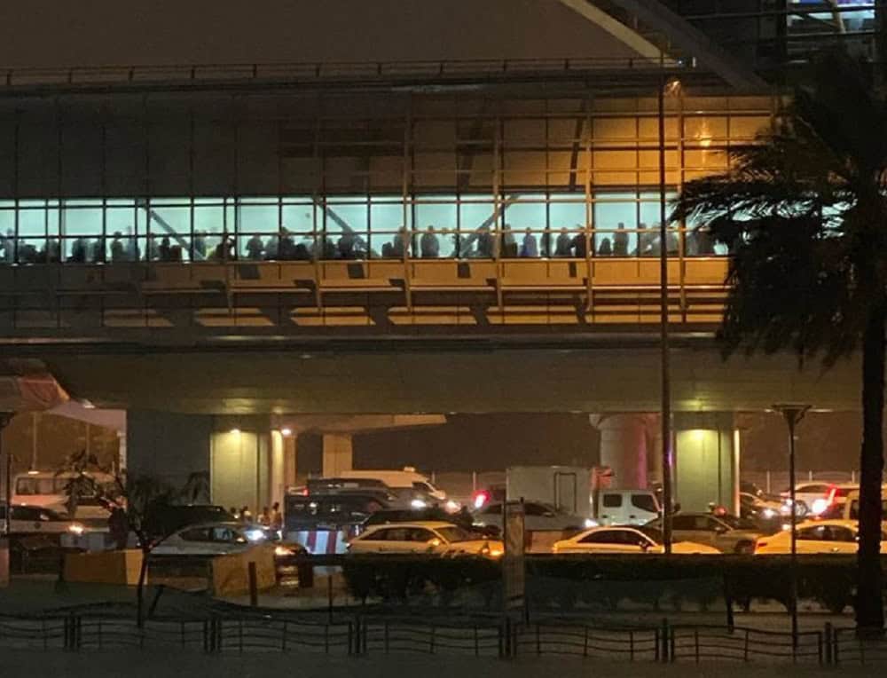 Sibieni blocați într-un mall din Dubai din cauza furtunii. „A fost horror” (foto, video)