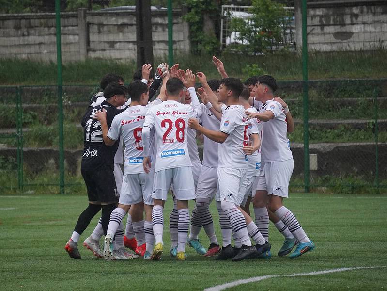 performanță de excepție pentru juniorii de la csc șelimbăr. calificare în finala cupei naționale under 17 (foto)