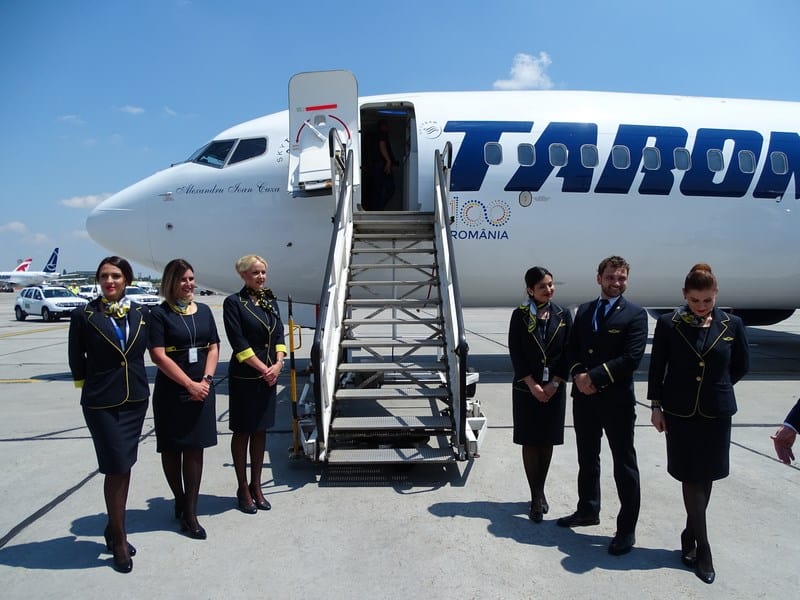 tarom oferă, de 1 iunie, bilete gratuite pentru copii