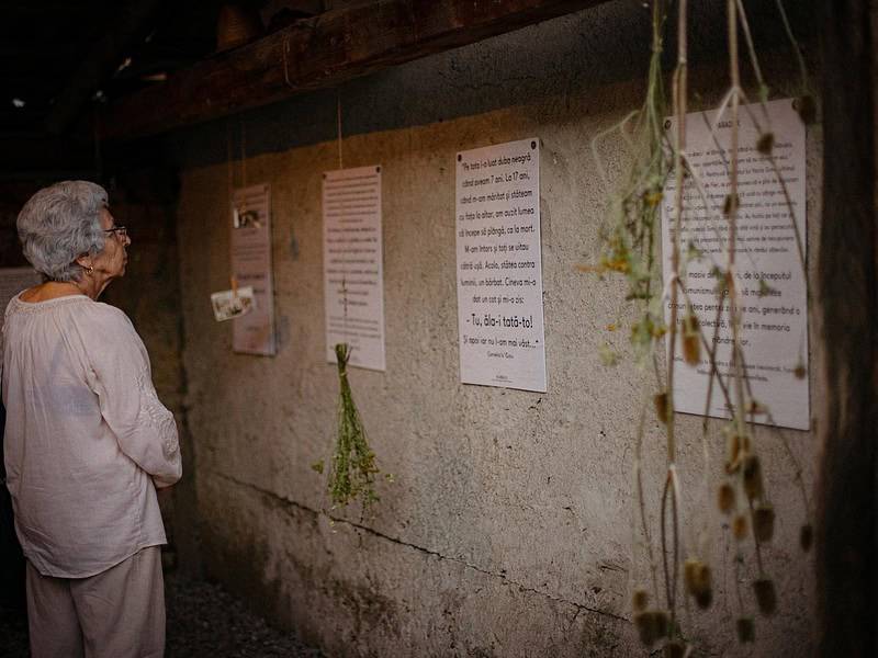 povestea femeilor eroine din mișcarea anticomunistă din munții făgăraș, ”povestită” la sibiu într-un spectacol emoționant (foto)